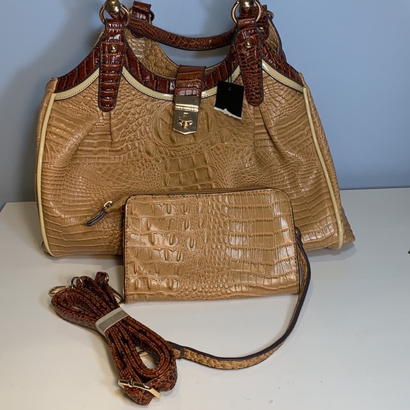 Faux Croc Embossed Vegan Leather Shoulder Bag NWT - Picture 6 of 7